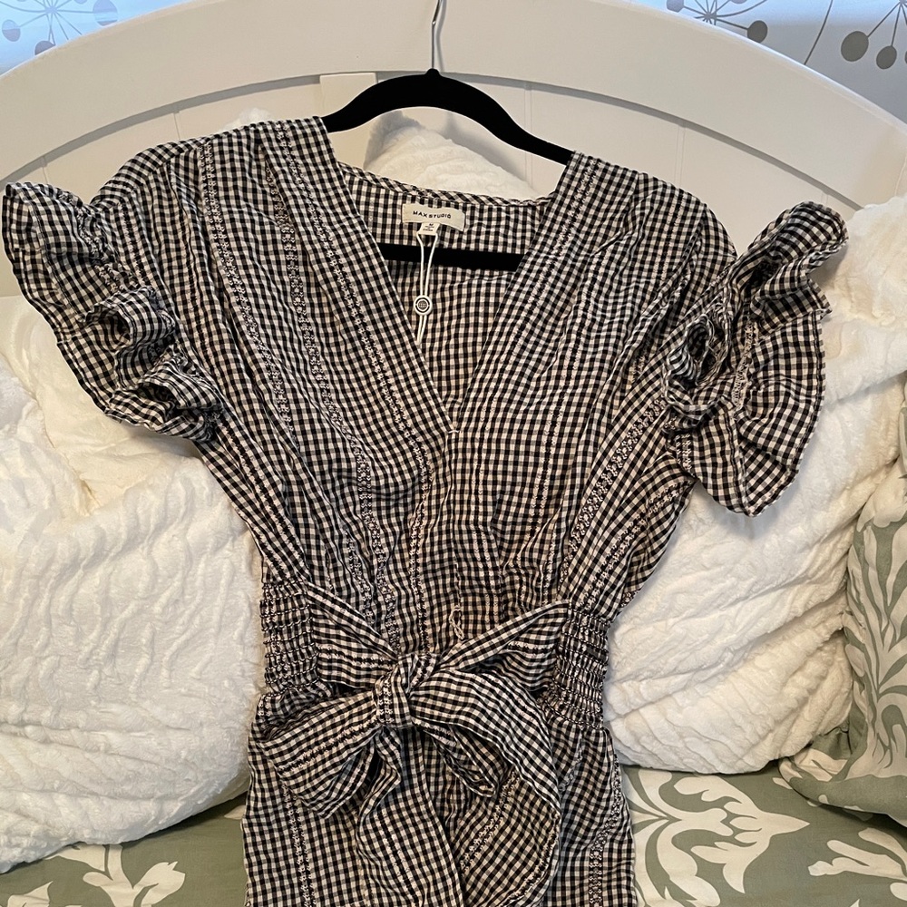 Max Studio medium Check Gingham Tie gathered short sleeve top! Black and white.